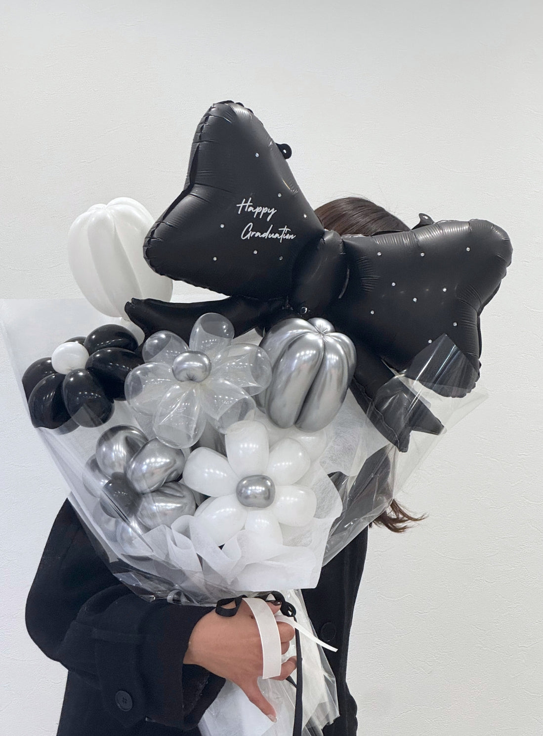 【卒業式】黒リボン バルーンフラワーブーケ(ラッピング付き・ラインストーン選択可)|全42色