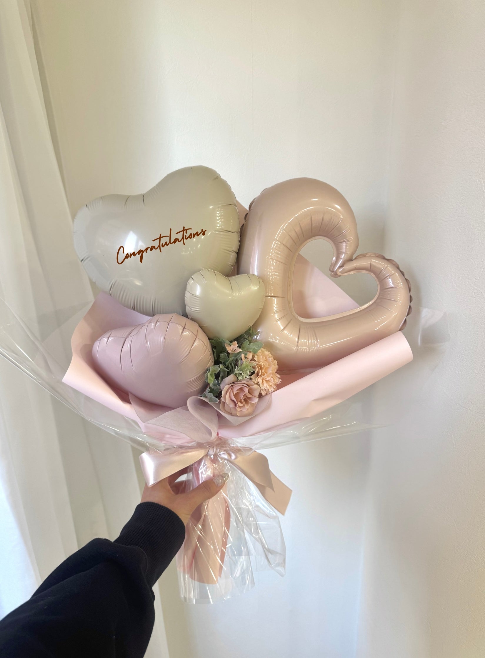 【卒業式・誕生日・記念日ギフト】ハートバルーンブーケ 02 (アーティフィシャルフラワー)