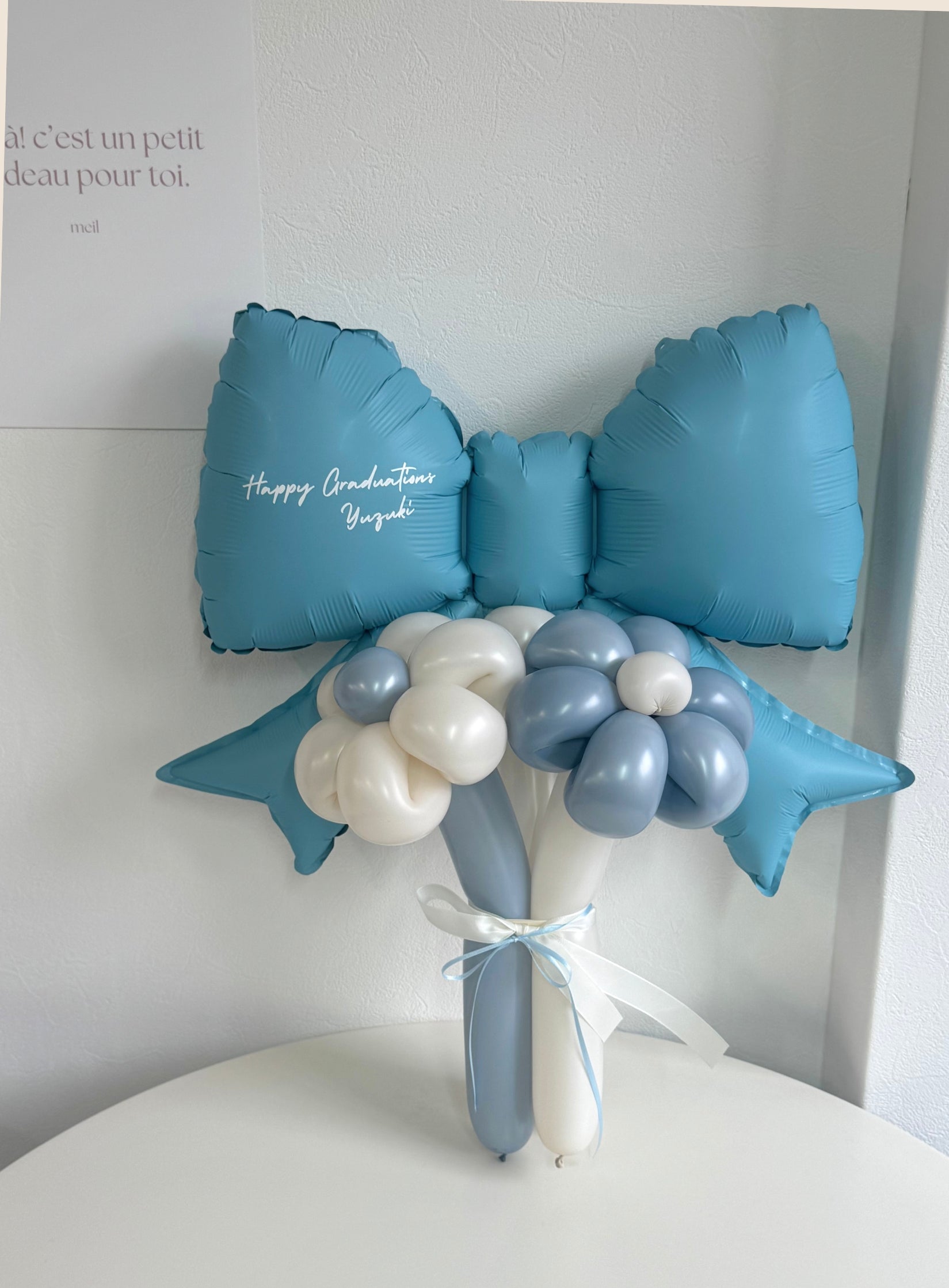 【卒業式・誕生日・記念日ギフト】水色リボン バルーンブーケ 3本 (ラインストーン選択可)|01