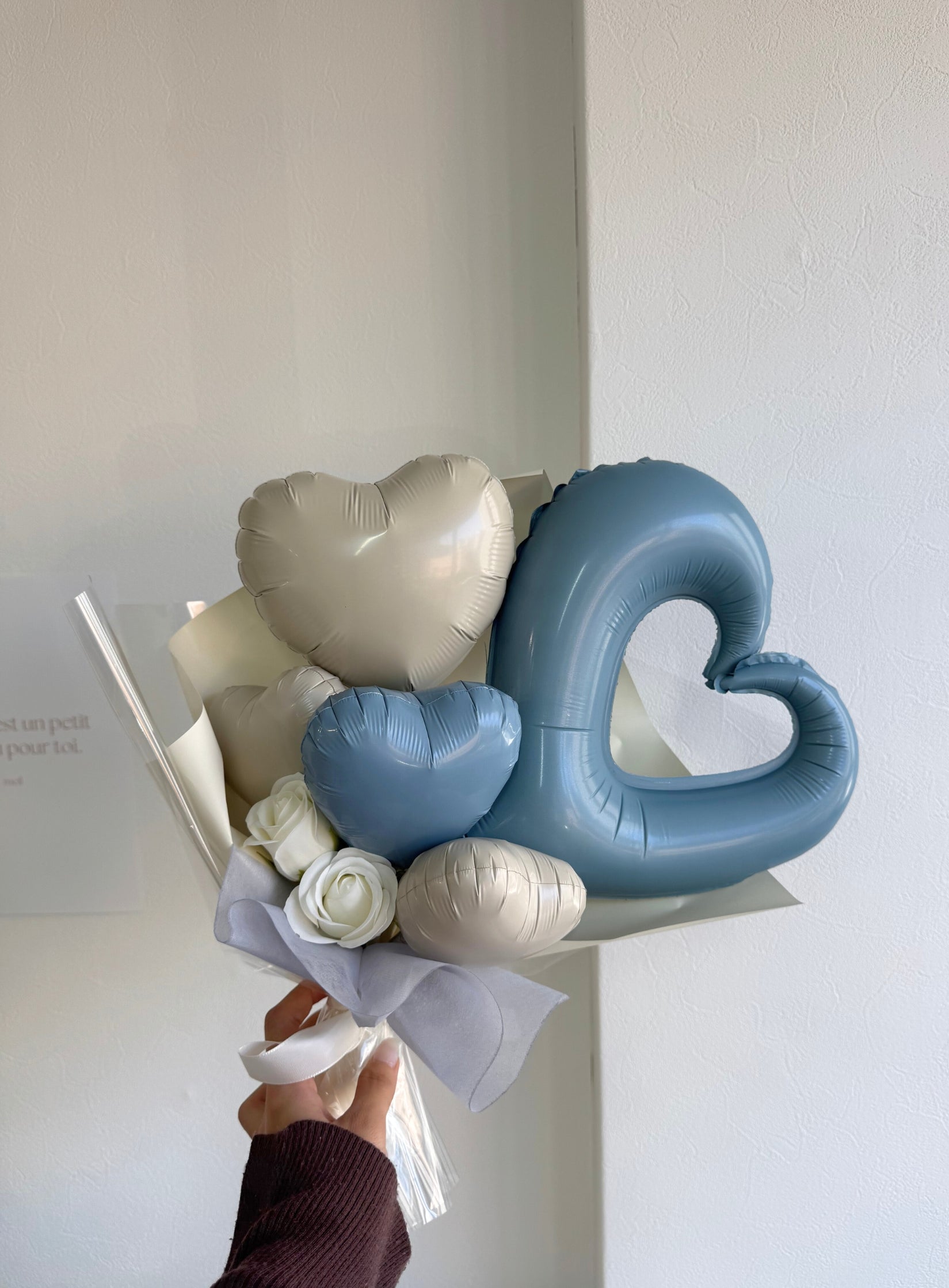 【卒業式・誕生日・記念日ギフト】ハートバルーンブーケ 04【文字入れなし】 (アーティフィシャルフラワー)