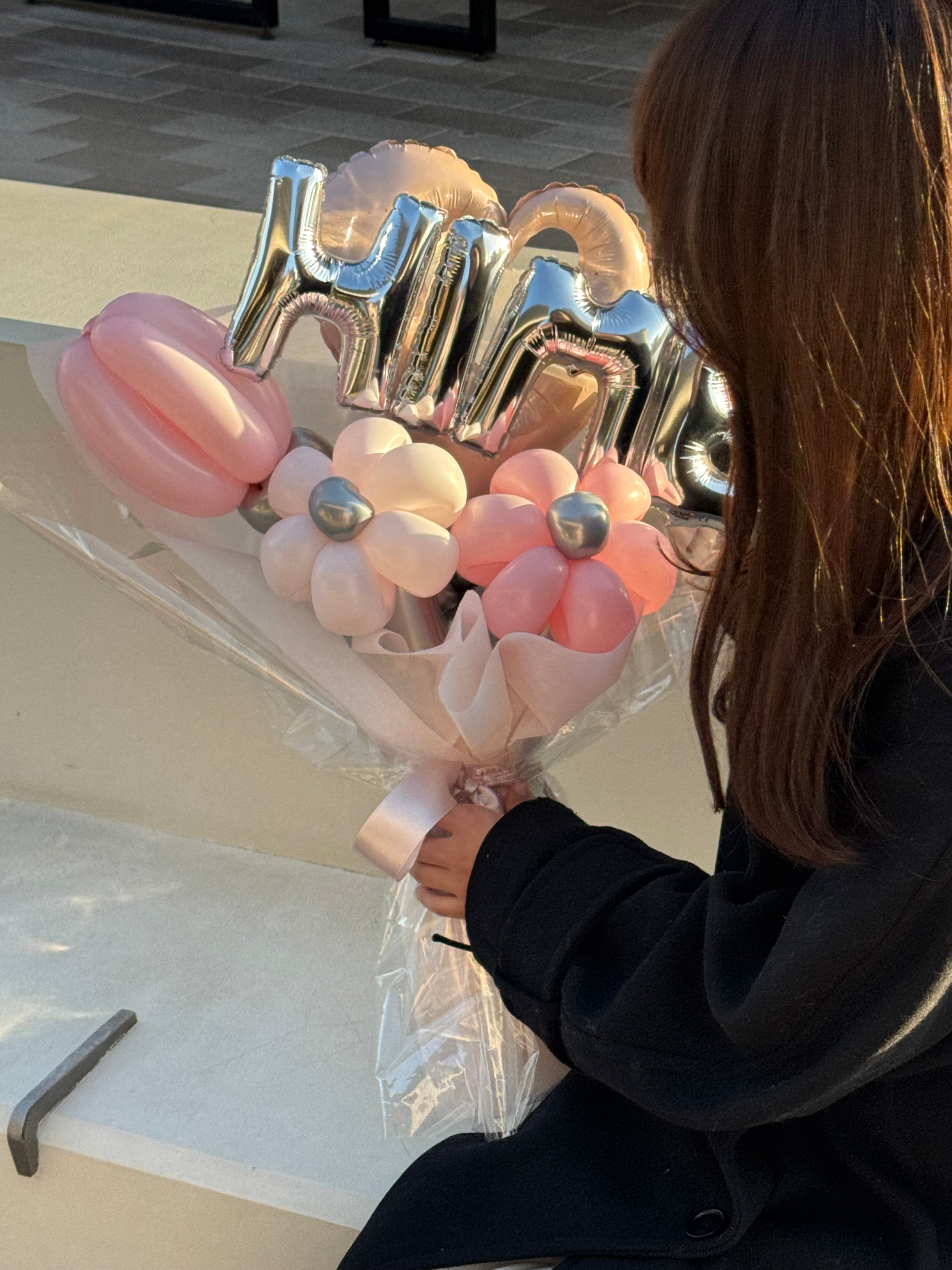 【卒業式・誕生日・記念日ギフト】ピンクハート アルファベット,ナンバー バルーンブーケ |全37色