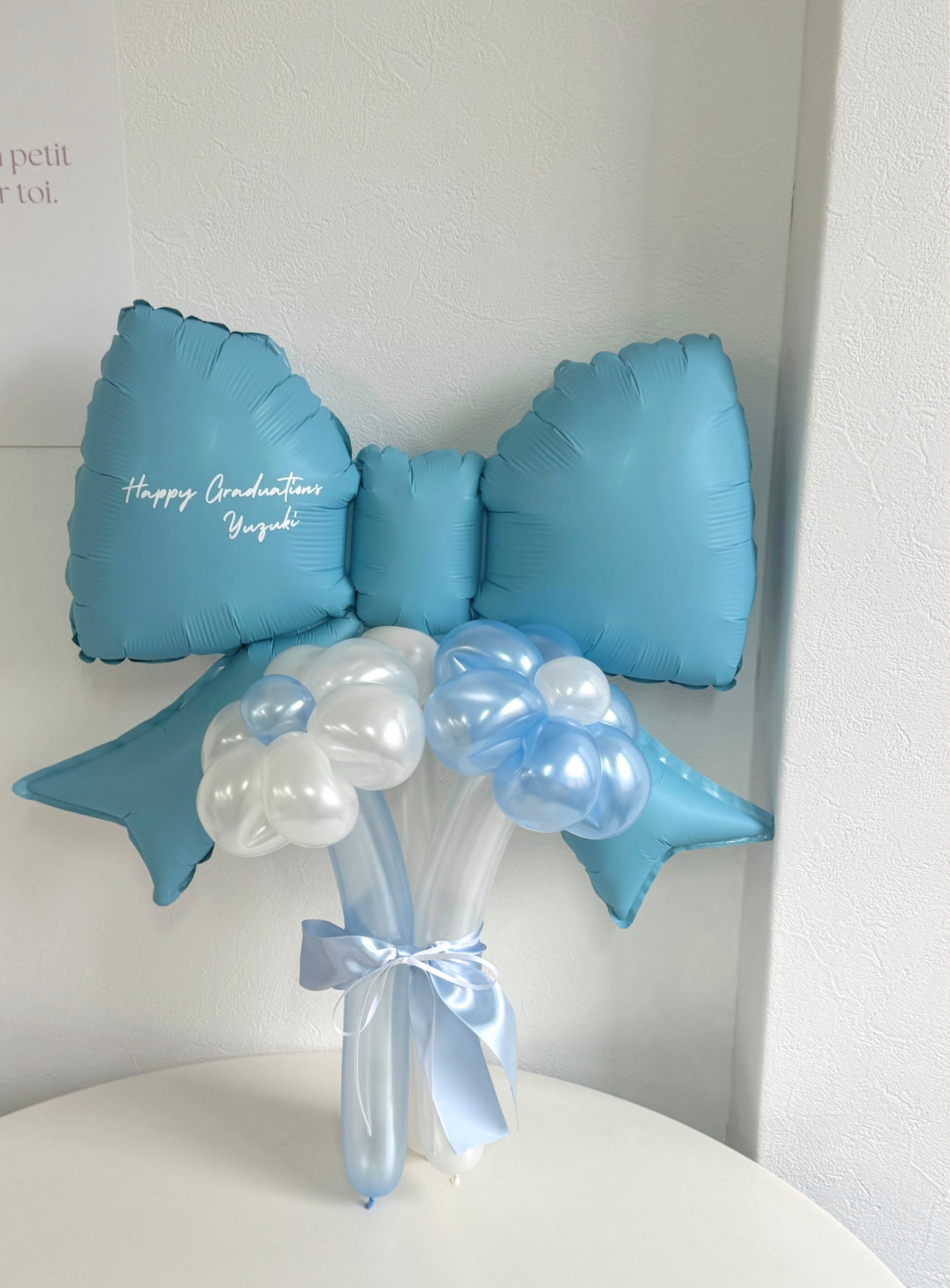 【卒業式・誕生日・記念日ギフト】水色リボン バルーンブーケ 3本 (ラインストーン選択可)｜03