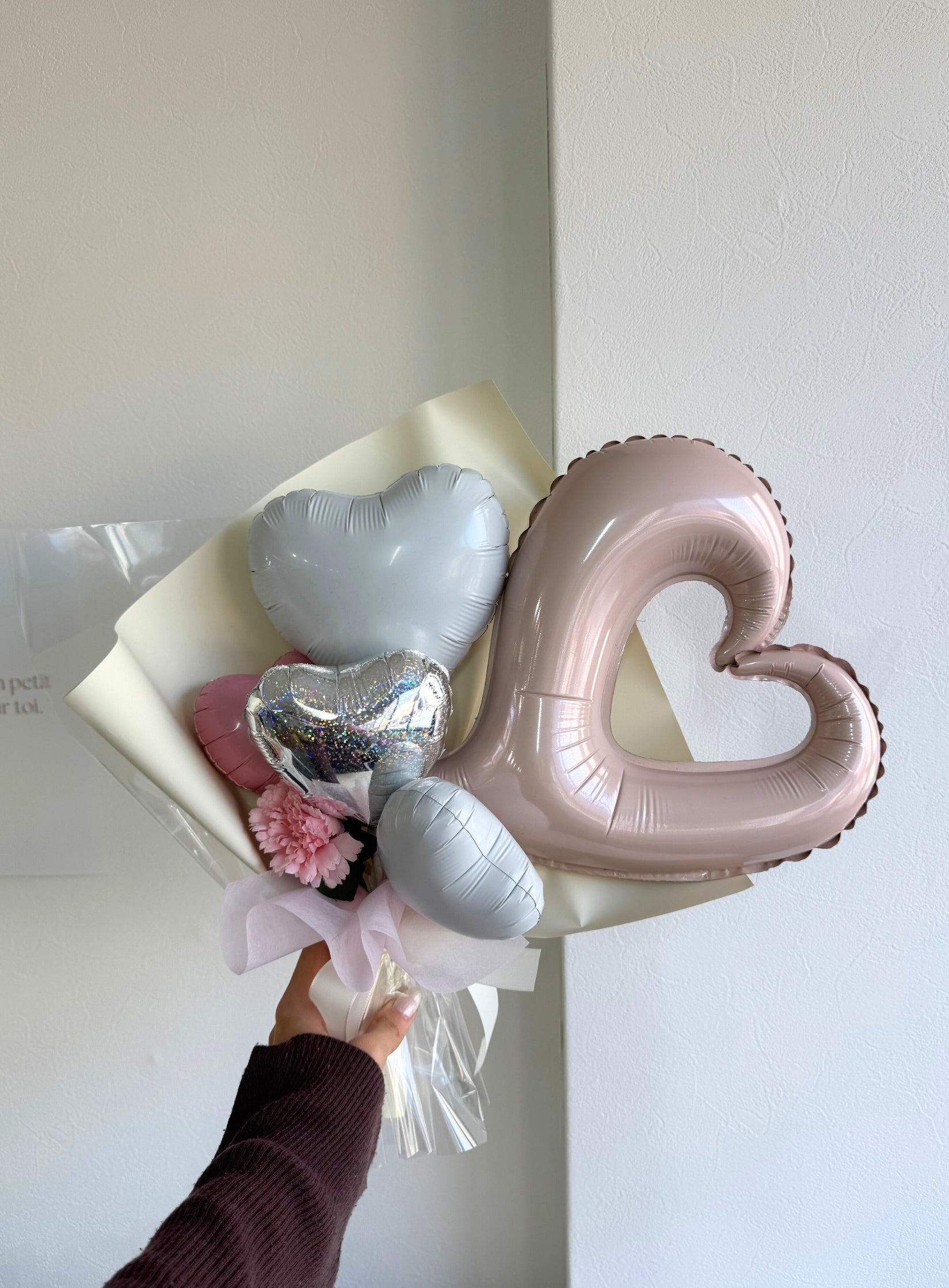 【卒業式・誕生日・記念日ギフト】ハートバルーンブーケ 06【文字入れなし】 (アーティフィシャルフラワー)