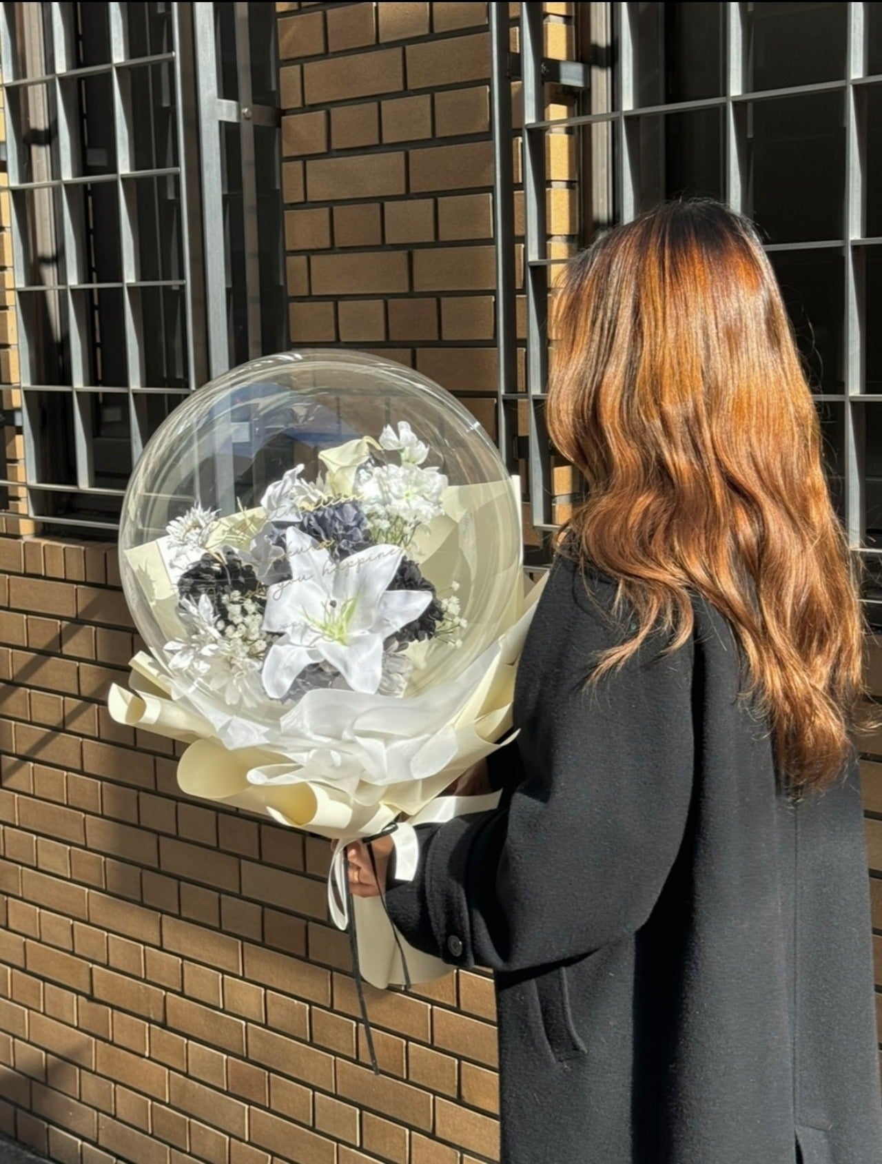 Black flower bouquet-large-